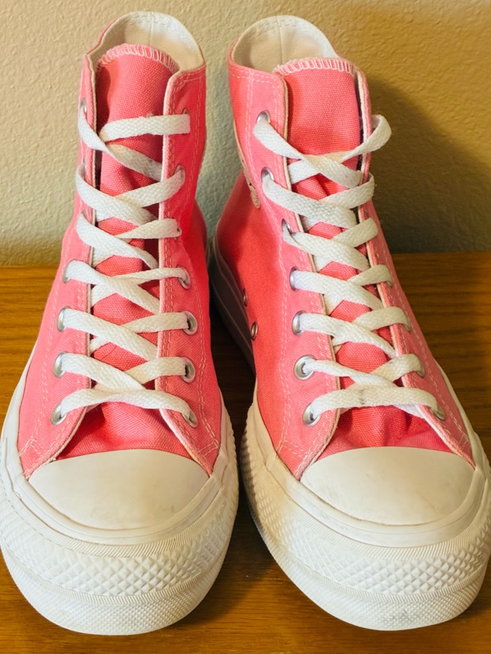 Converse High Top Pink White Chuck Taylor Platform Sneakers Stud & Bow Women 8.5